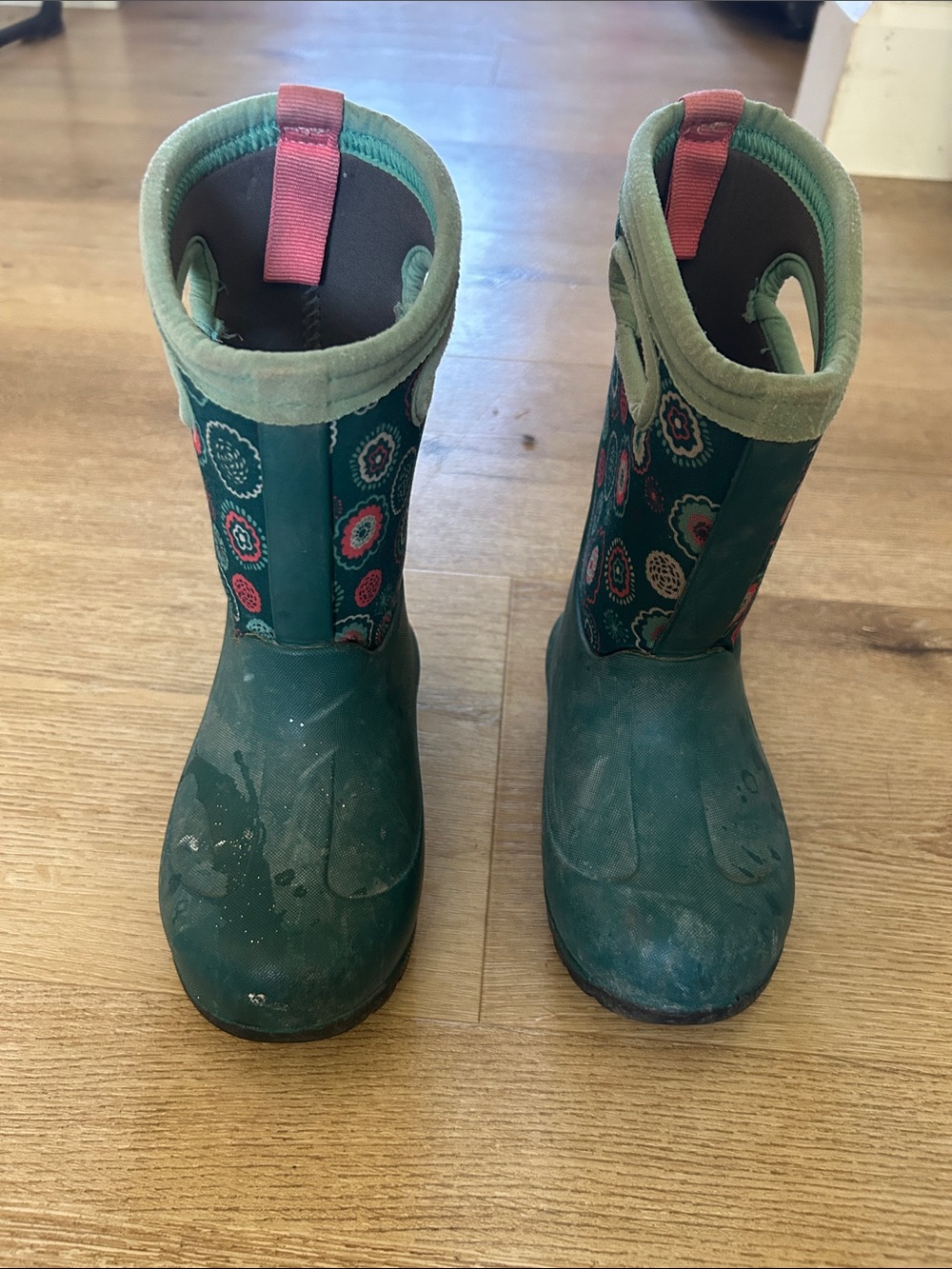 Bogs Kids Teal Floral Pull-On Rain Boots with Pink Tabs